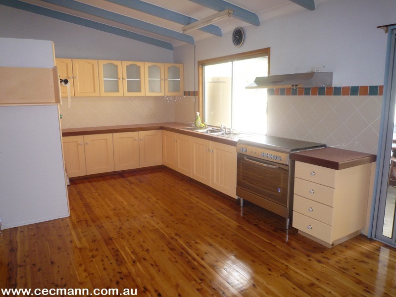 12 Nicholson Road, Stanthorpe QLD 4380