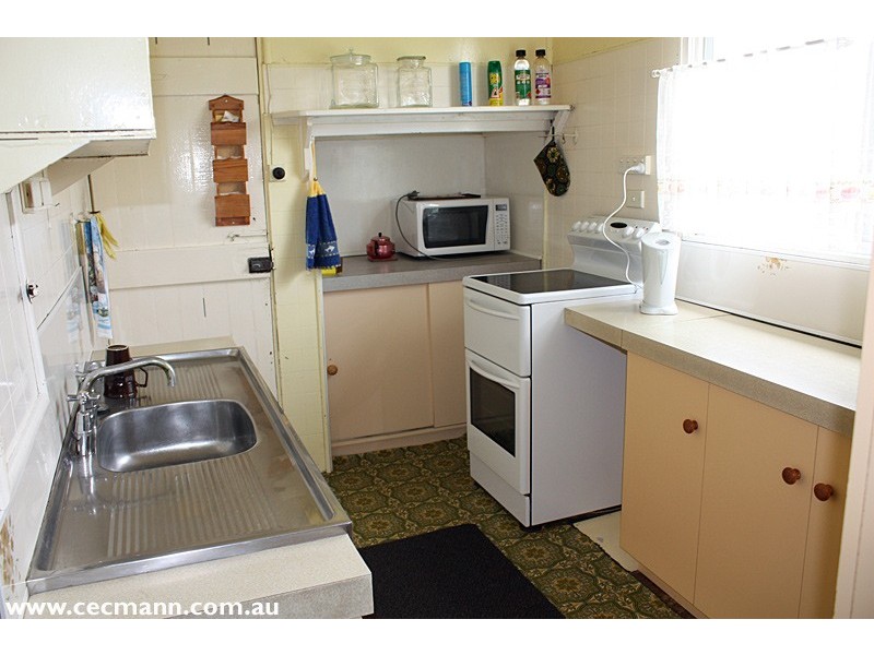 84 Sugarloaf Road, Stanthorpe QLD 4380