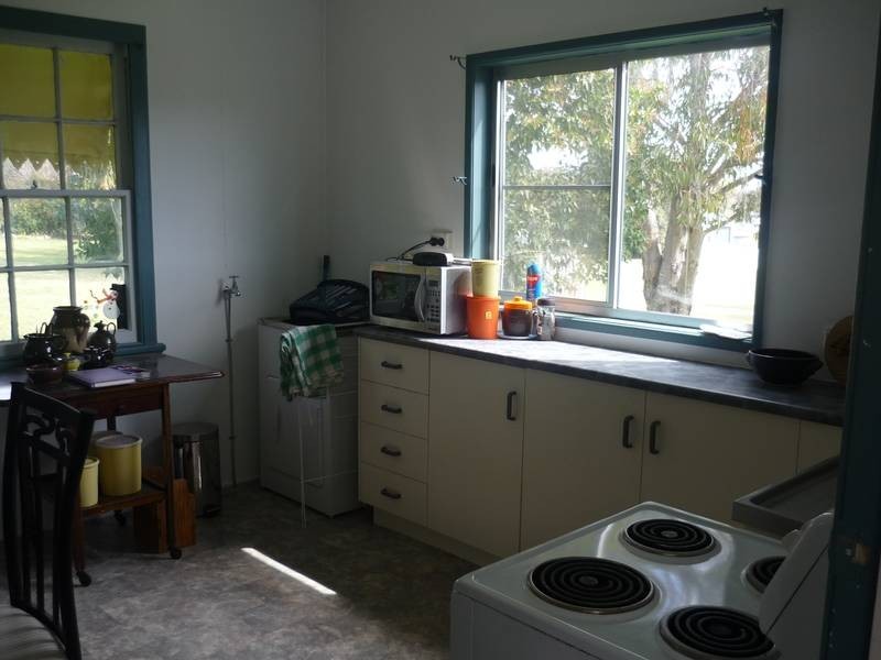 84 Border Street, Wallangarra QLD 4383