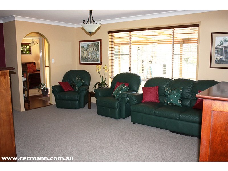 33 Moss Court, Stanthorpe QLD 4380