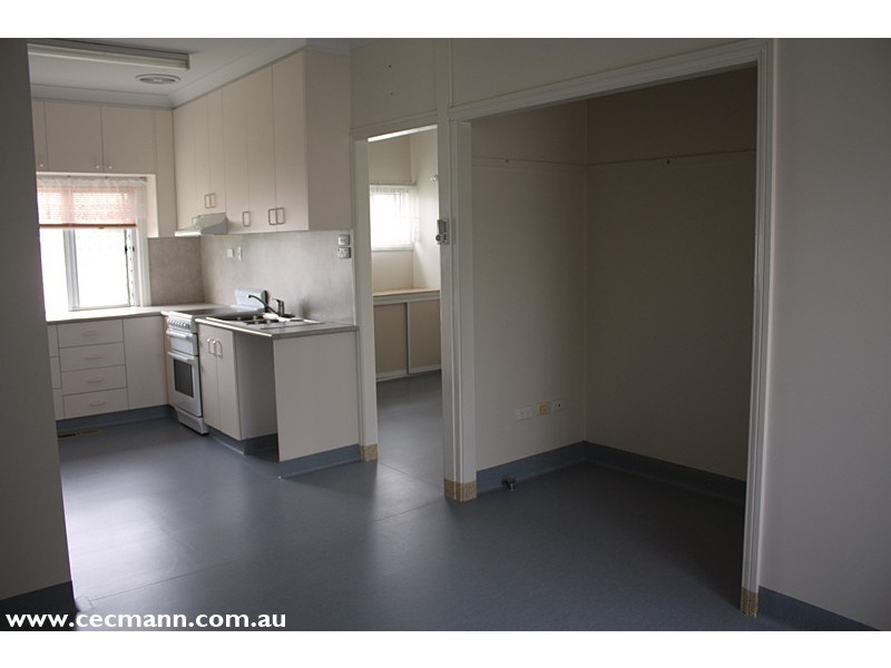 33 Hillcrest Street, Stanthorpe QLD 4380