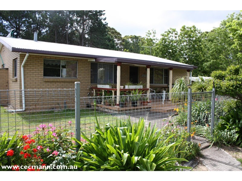 27 Sorrento Road, Stanthorpe QLD 4380