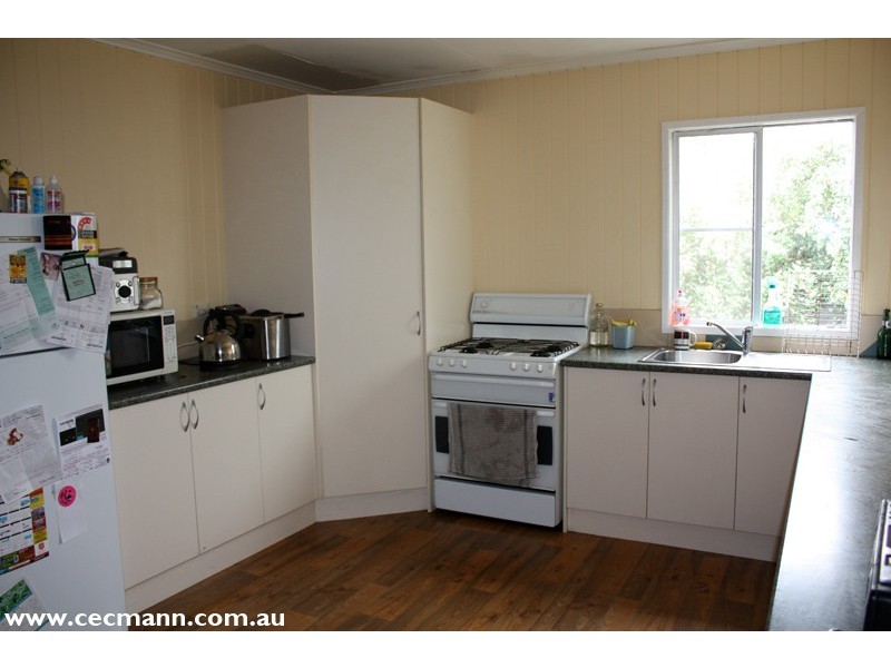 42 Denham Street, Stanthorpe QLD 4380