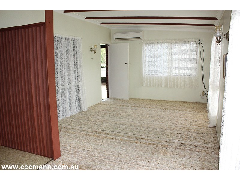 12 Nicol Street, Stanthorpe QLD 4380