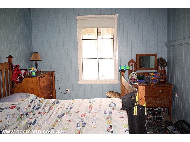 3 Clark Lane, Stanthorpe QLD 4380