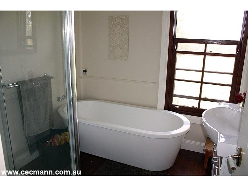 3 Clark Lane, Stanthorpe QLD 4380