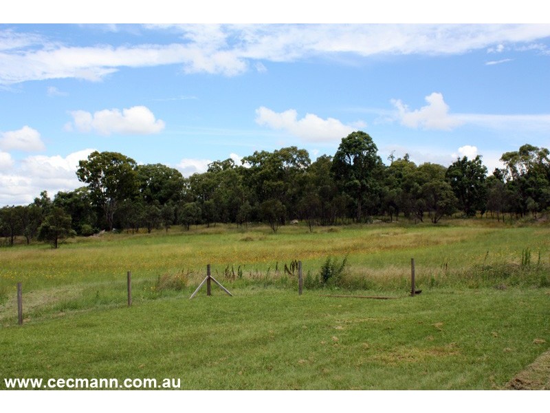 3 Clark Lane, Stanthorpe QLD 4380