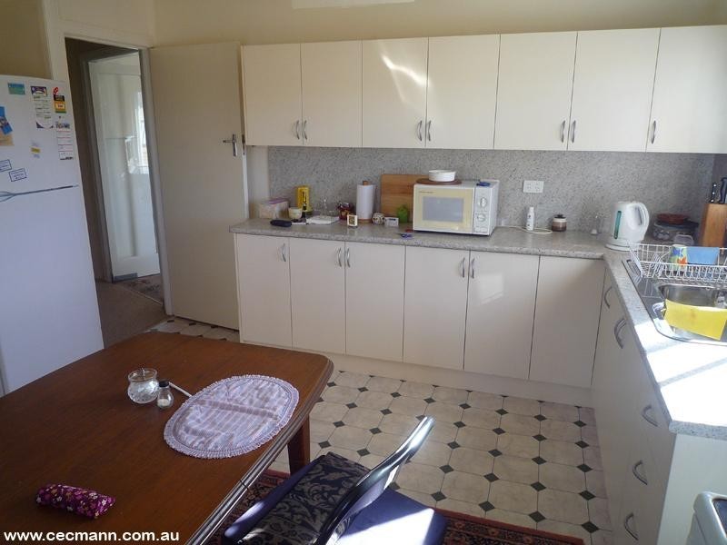 19 Gleeson Street, Stanthorpe QLD 4380