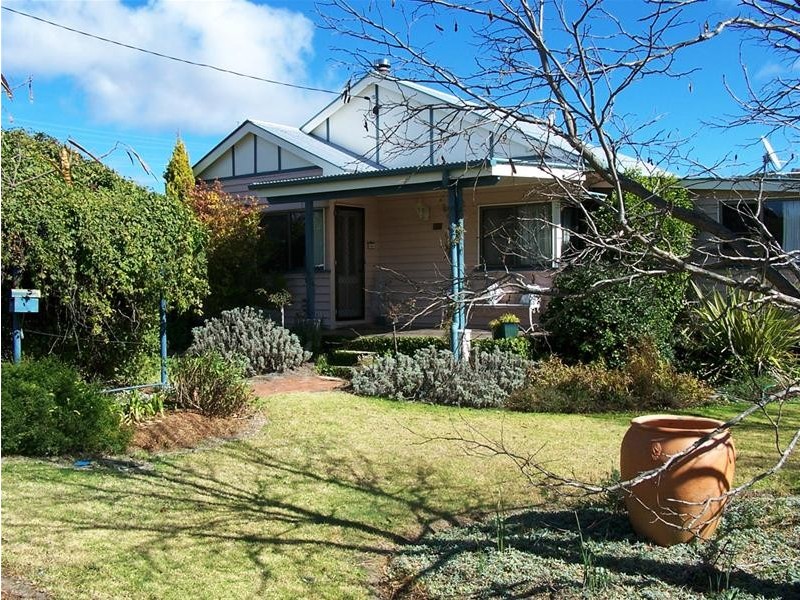 22 Short Street, Stanthorpe QLD 4380