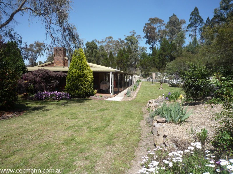 3 Lees Mountain Road, Stanthorpe QLD 4380
