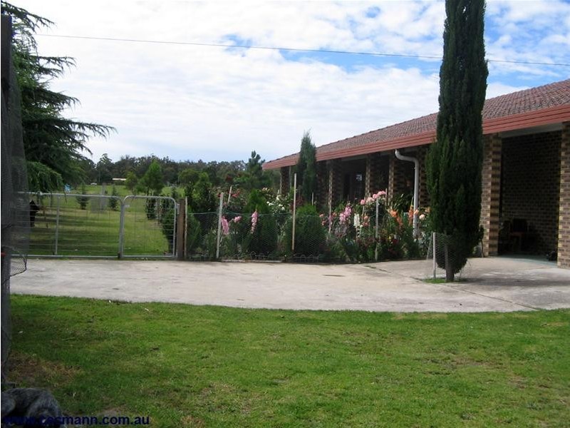 105 Tennant Road, Stanthorpe QLD 4380