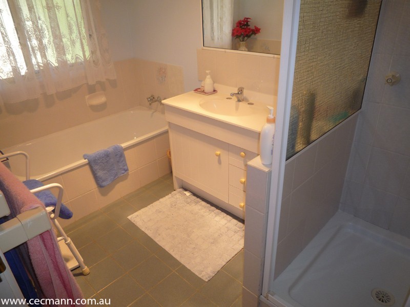 24 Border Road, Stanthorpe QLD 4380
