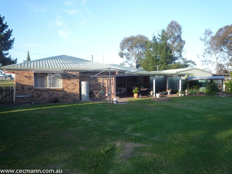 24 Border Road, Stanthorpe QLD 4380
