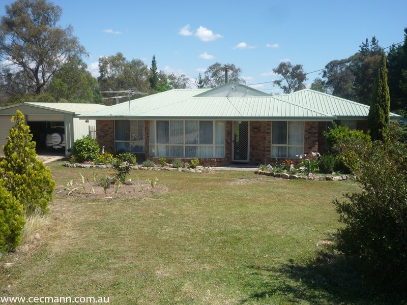 24 Border Road, Stanthorpe QLD 4380