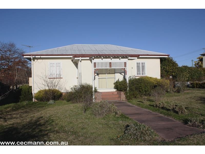 7 McGregor Terrace, Stanthorpe QLD 4380