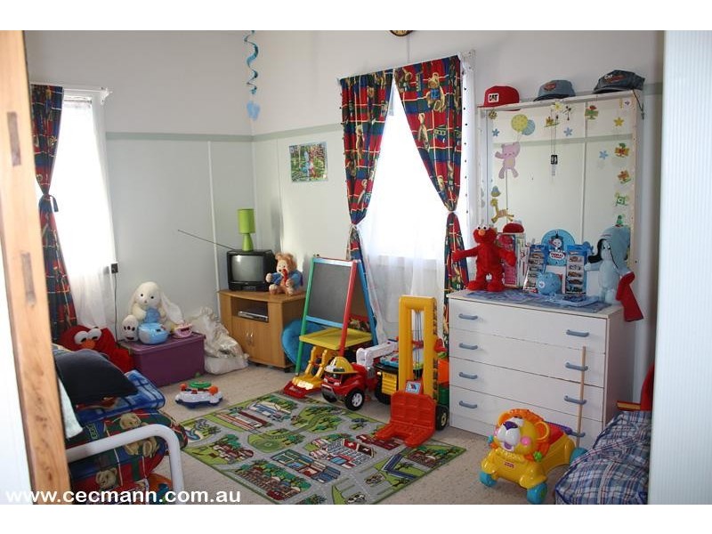 7 McGregor Terrace, Stanthorpe QLD 4380