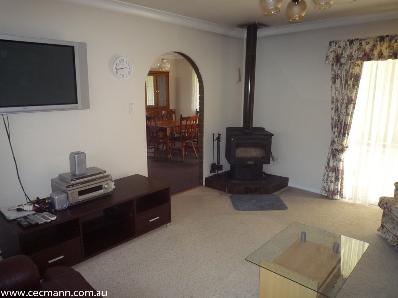 24 Burton Crescent, Stanthorpe QLD 4380