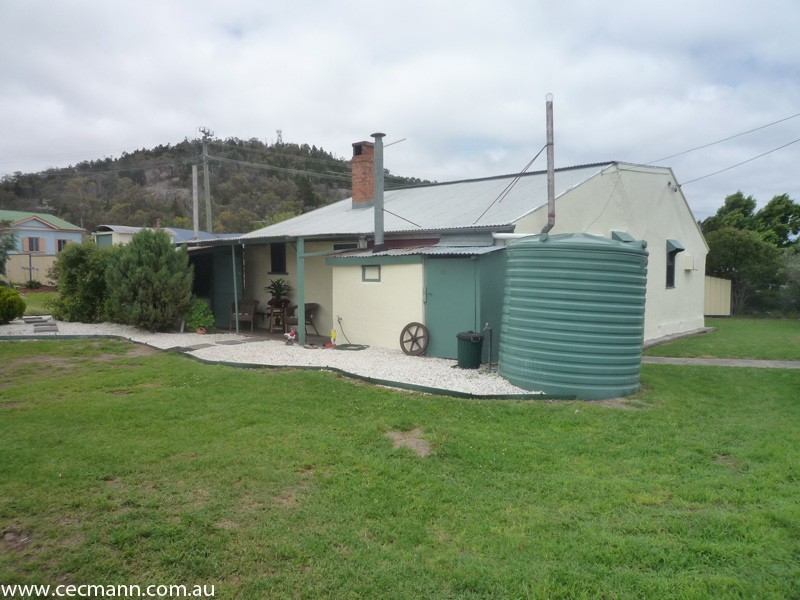 35 Pike Street, Stanthorpe QLD 4380