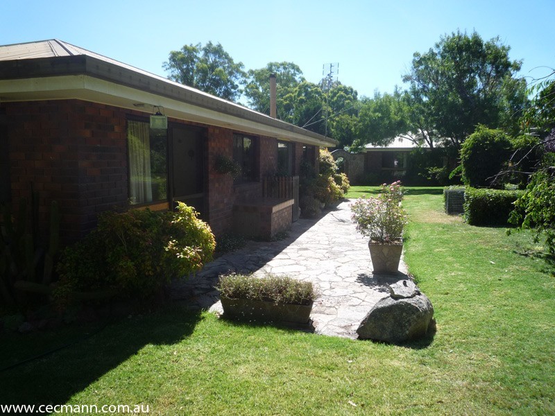 214 Caves Road, Stanthorpe QLD 4380