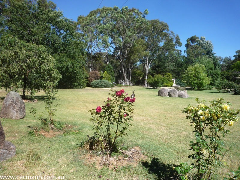 214 Caves Road, Stanthorpe QLD 4380