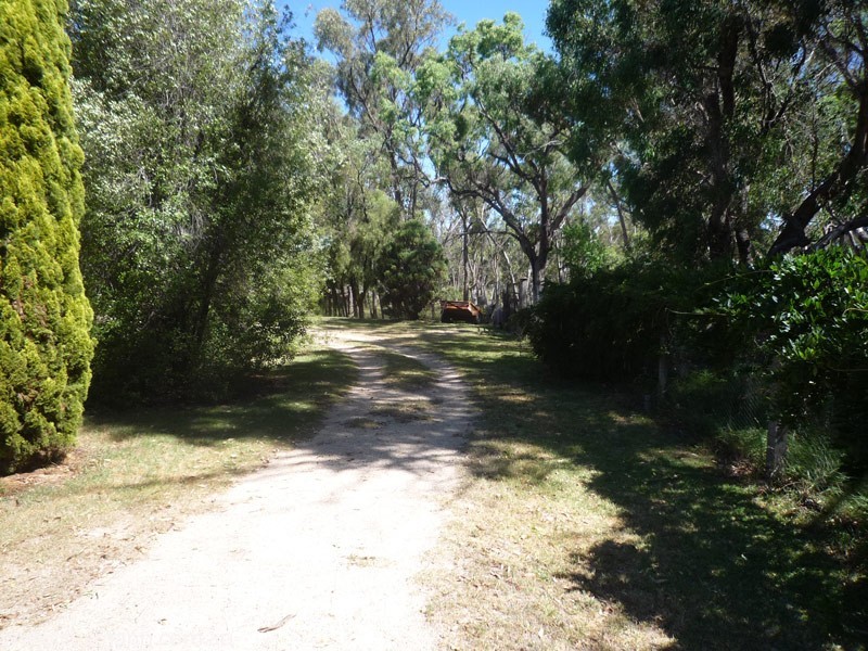 214 Caves Road, Stanthorpe QLD 4380