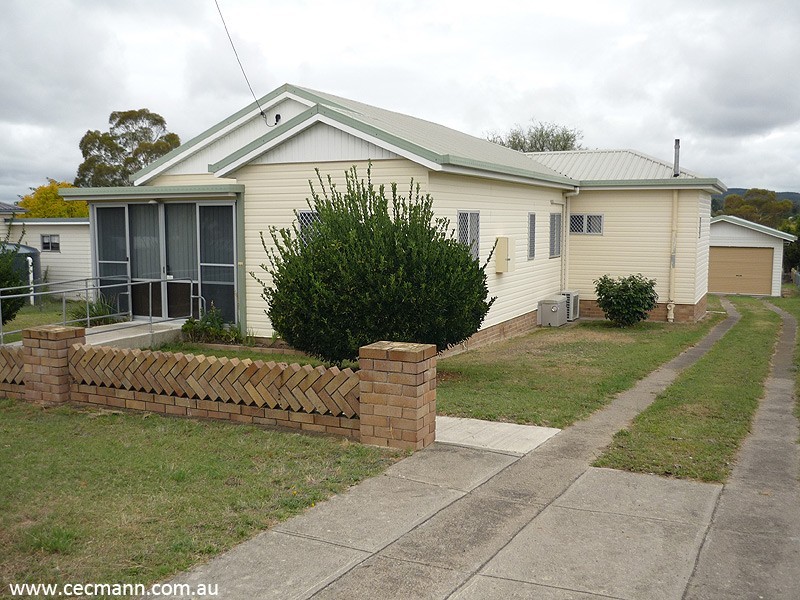 33 Hillcrest Street, Stanthorpe QLD 4380