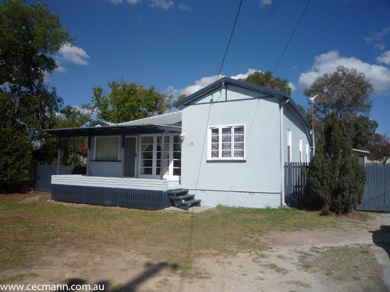 15 College Road, Stanthorpe QLD 4380