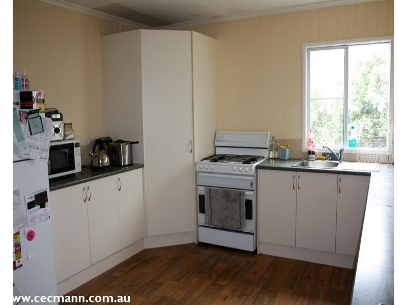 42 Denham Street, Stanthorpe QLD 4380