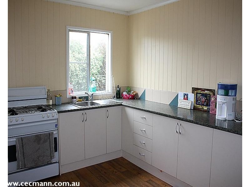 42 Denham Street, Stanthorpe QLD 4380