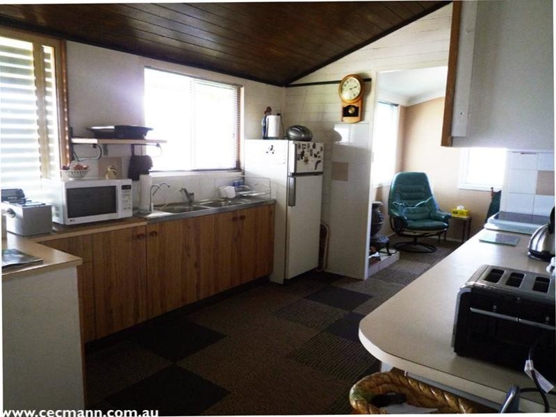 22 Barawell Street, Wallangarra QLD 4383