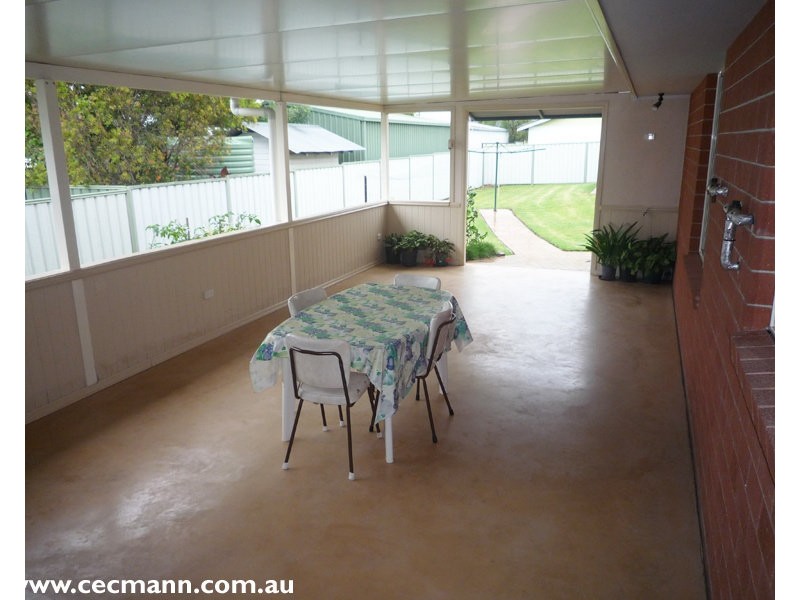 1 Barton Street, Stanthorpe QLD 4380