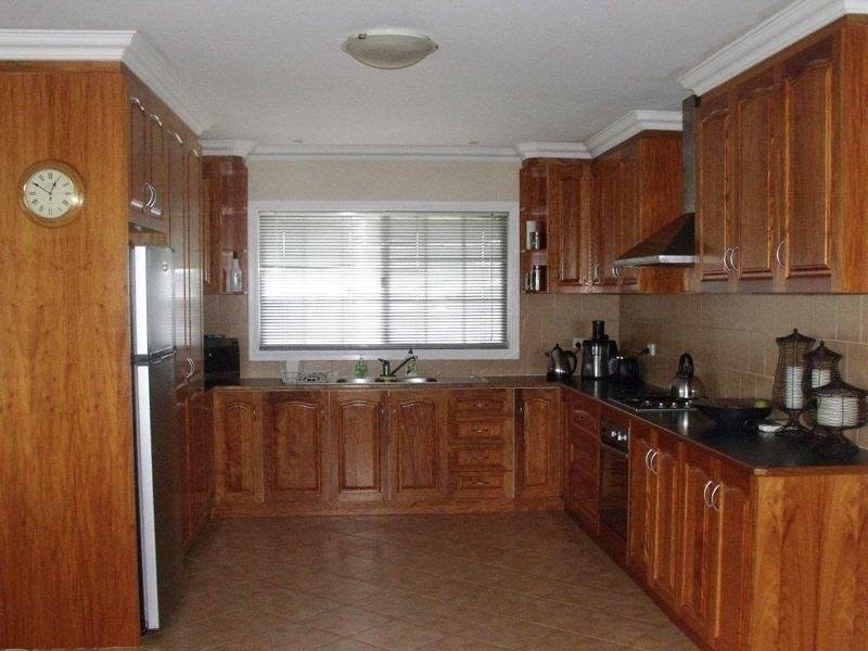 8 Old Warwick Road, Stanthorpe QLD 4380