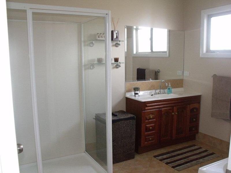 8 Old Warwick Road, Stanthorpe QLD 4380