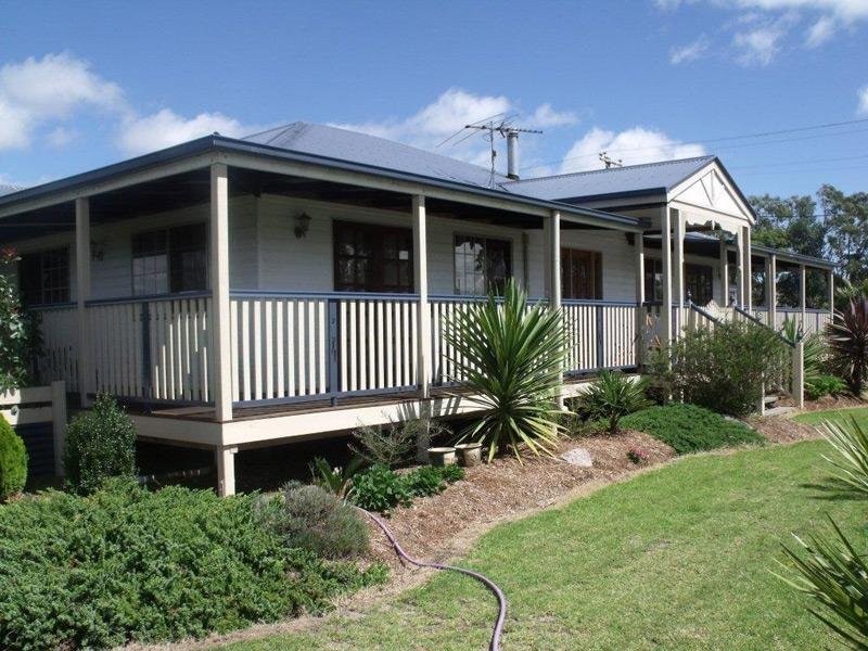 8 Old Warwick Road, Stanthorpe QLD 4380