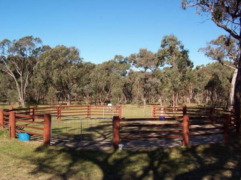 836 Eukey Road, Stanthorpe QLD 4380