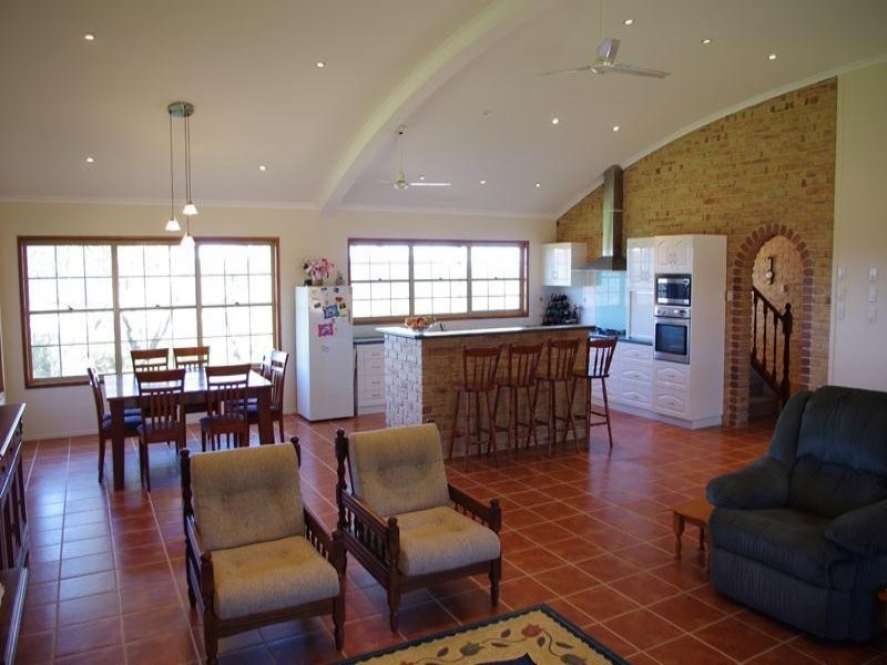 67 Rapisarda Lane, Stanthorpe QLD 4380