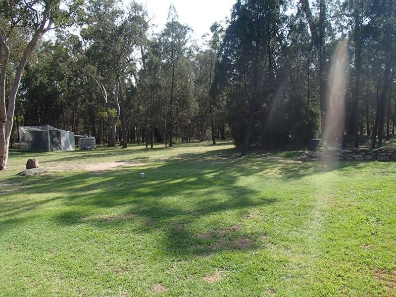 24 Lees Mountain Road, Stanthorpe QLD 4380