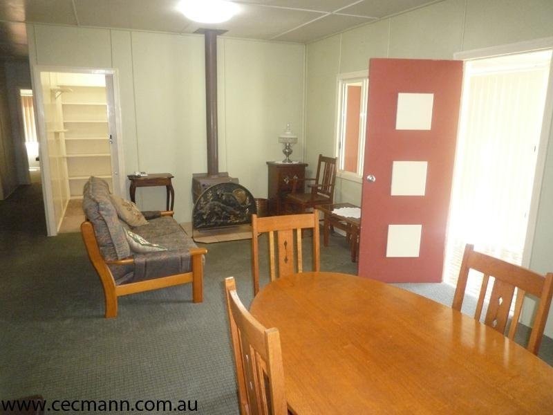 61 College Road, Stanthorpe QLD 4380