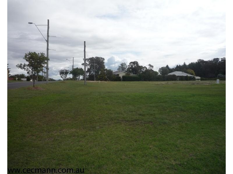 40 Wallangarra Road, Stanthorpe QLD 4380