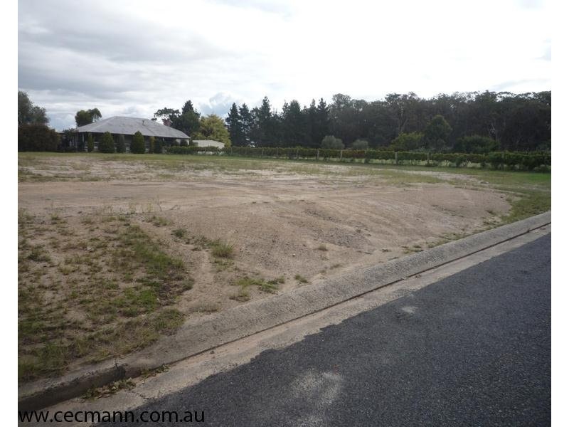 40 Wallangarra Road, Stanthorpe QLD 4380