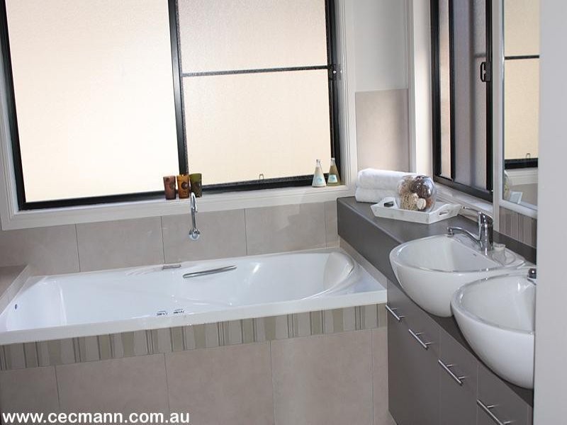 53 Roberts Road, Stanthorpe QLD 4380