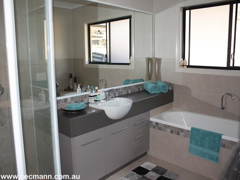 53 Roberts Road, Stanthorpe QLD 4380