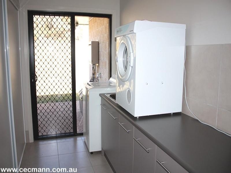 53 Roberts Road, Stanthorpe QLD 4380