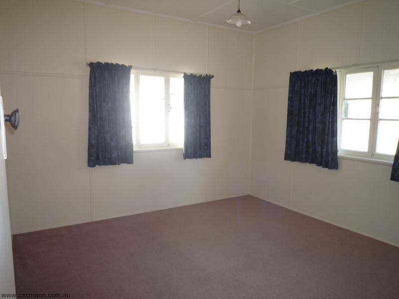 23 College Road, Stanthorpe QLD 4380