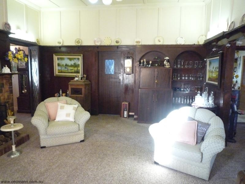 19 Wallangarra Road, Stanthorpe QLD 4380