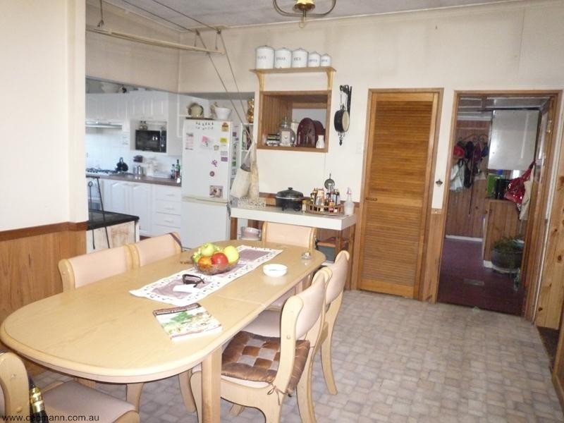 19 Wallangarra Road, Stanthorpe QLD 4380