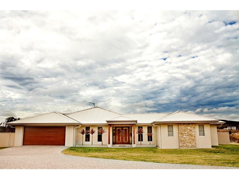 25 Alice Street, Stanthorpe QLD 4380