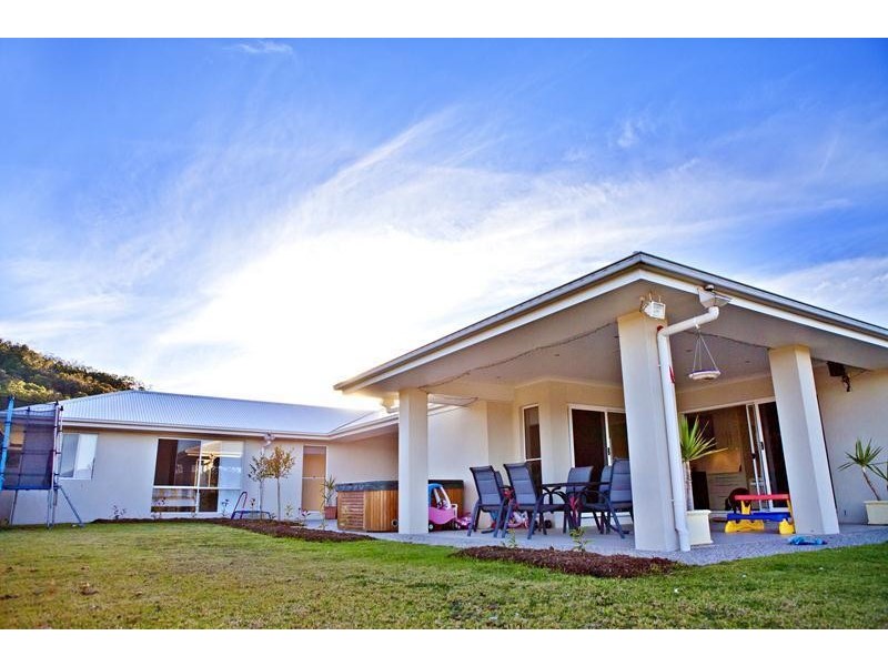 25 Alice Street, Stanthorpe QLD 4380