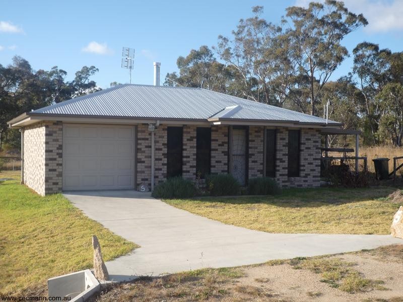 69 Calvert Road, Stanthorpe QLD 4380