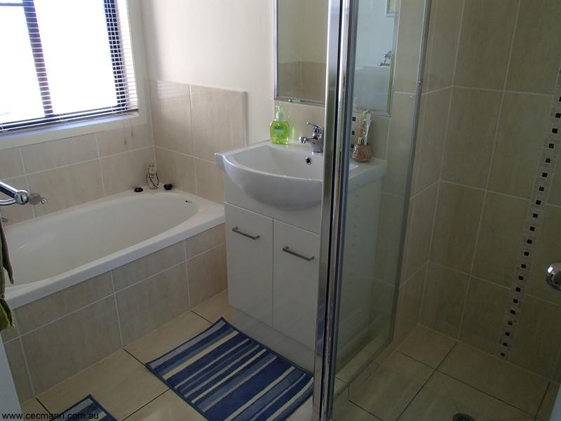 69 Calvert Road, Stanthorpe QLD 4380